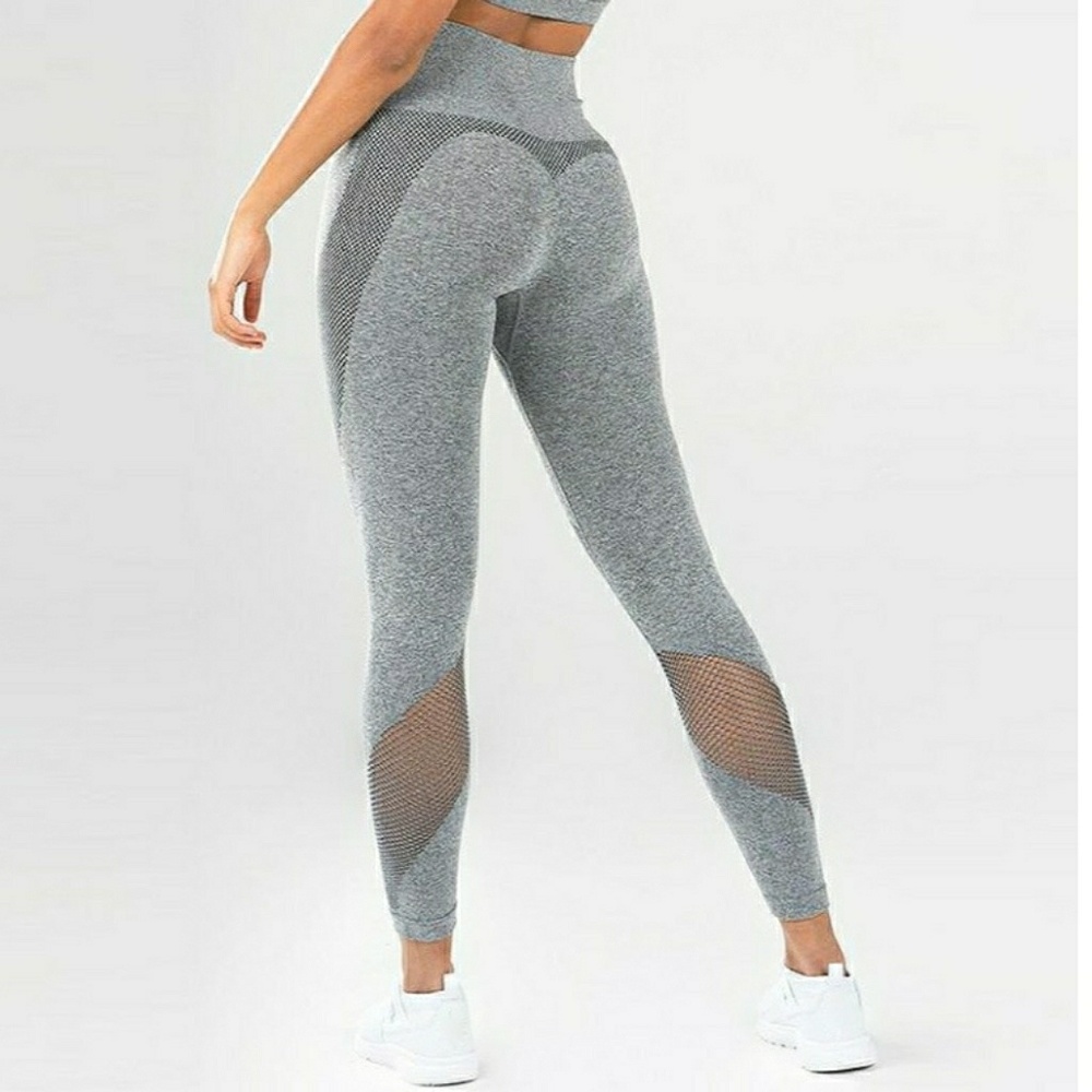 NEW - STRETCH GRAY MESH PANEL YOGA/WRKOUT LEGGINGS - Picture 4 of 7